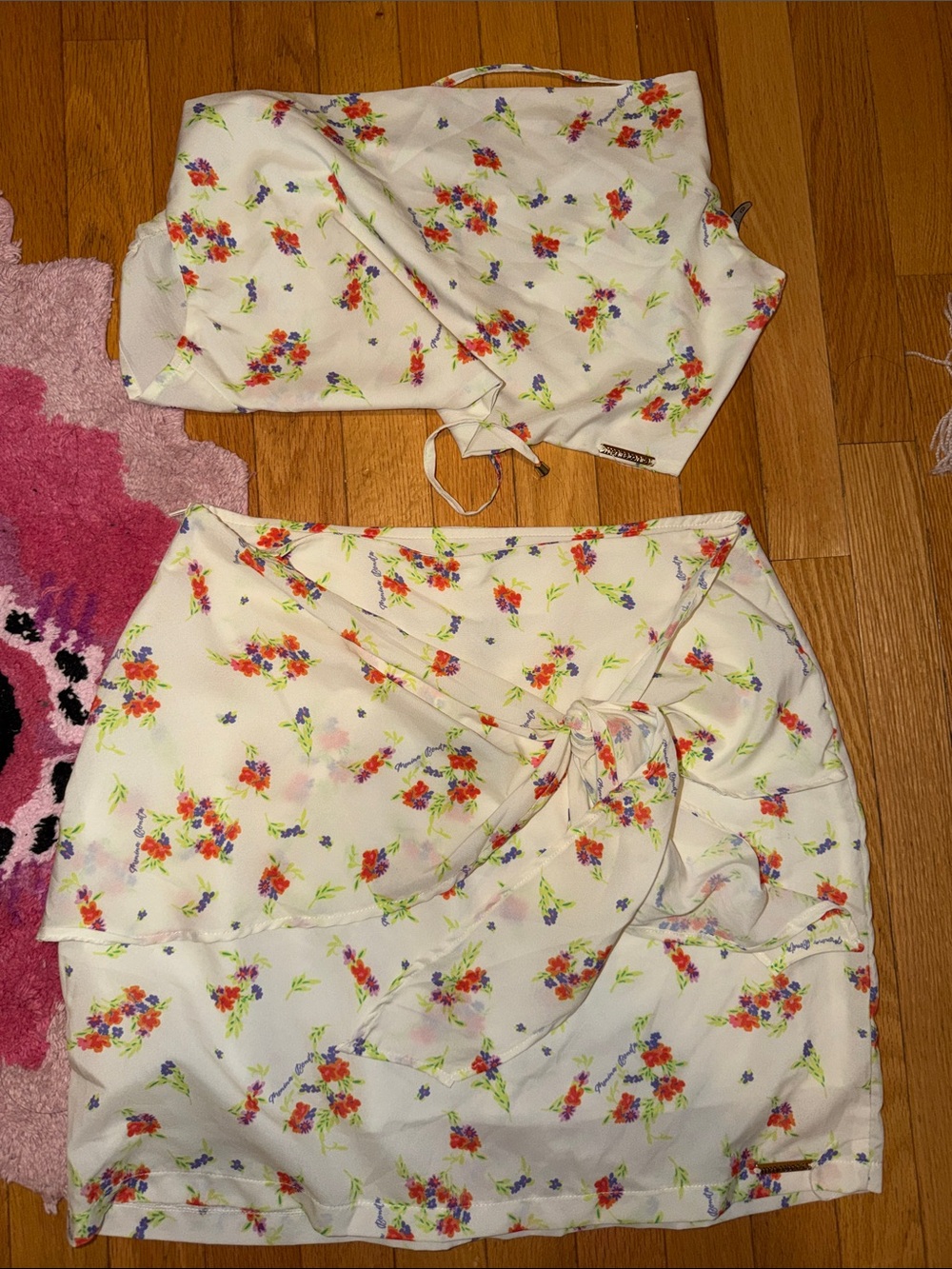 Vintage White Floral Tie-Waist Mini Skirt Set